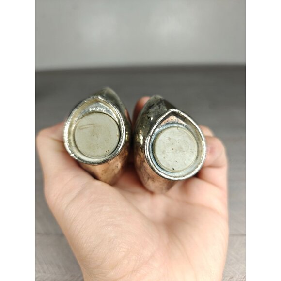 Vintage Silver Tone Metal Clam Shell Salt & Pepper Shakers MCM Retro - Picture 6 of 7